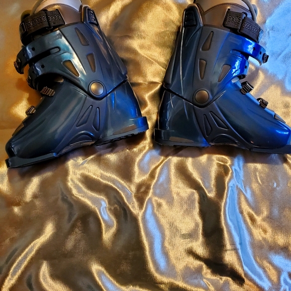 Tecnica 7X Innotec Blue Ski Boots - 293mm Size 6.5 Anti-Vibration System - Picture 13 of 16
